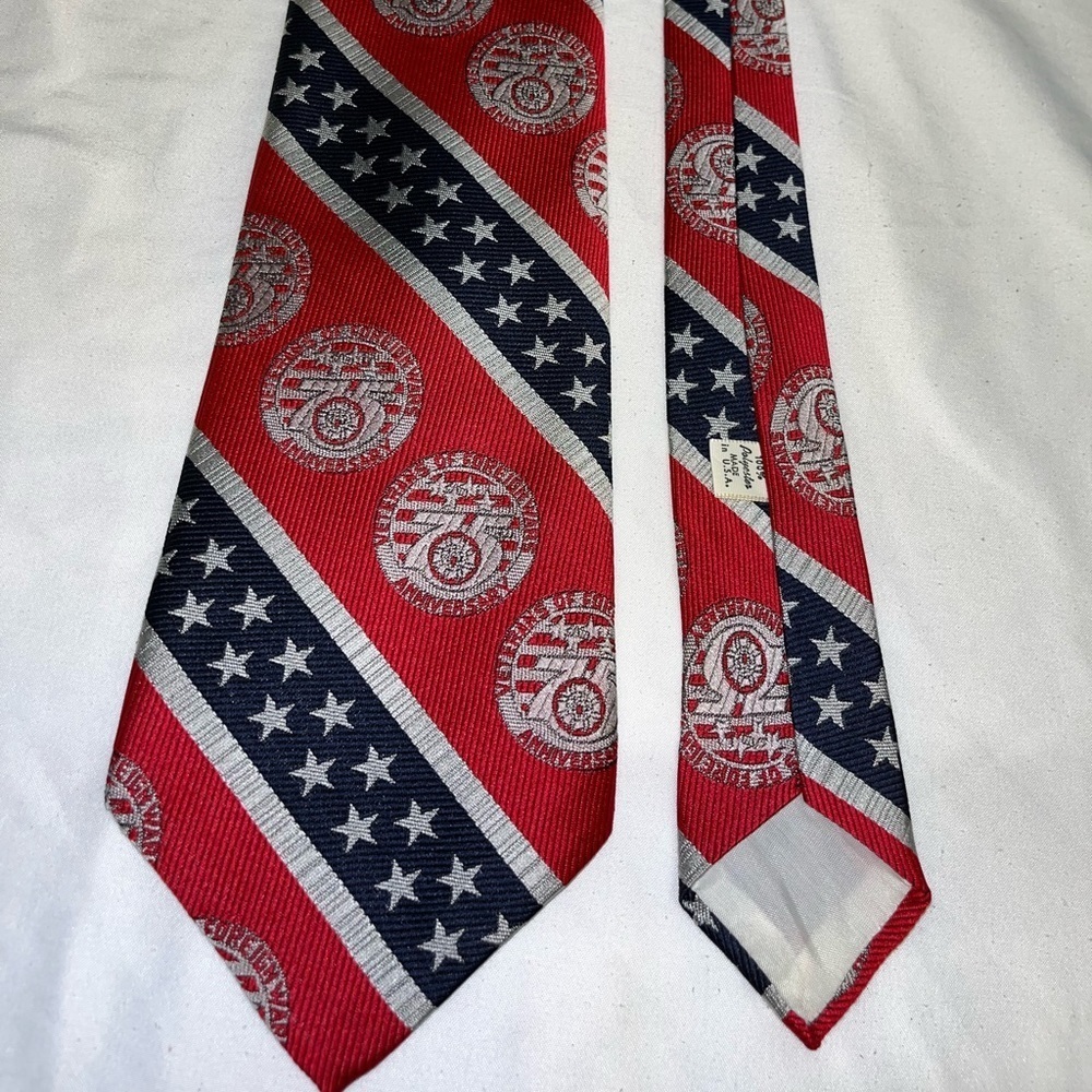 Rare Find!  Veterans Of Foreign Wars 75th anniversary neck tie
